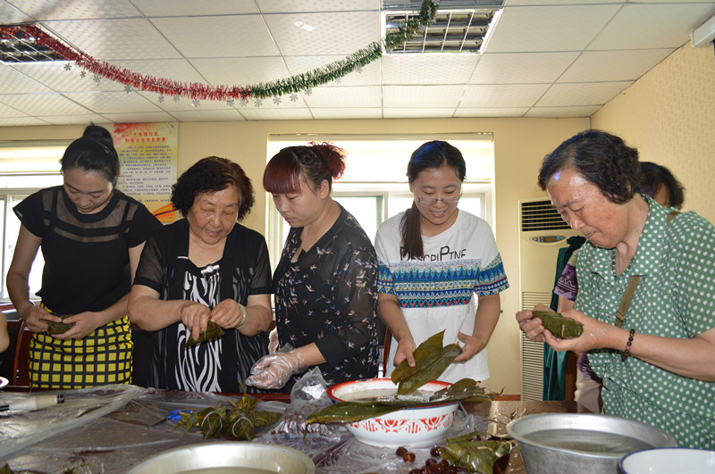 浓情端午 粽叶飘香.jpg 浓情端午 粽叶飘香.jpg