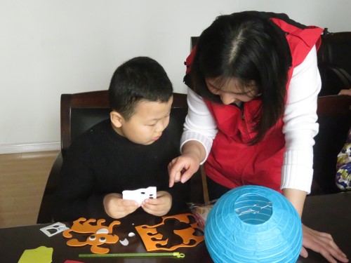 灯影相会,你我同行 灯影相会,你我同行