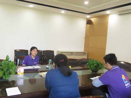 小组会议.jpg 小组会议.jpg