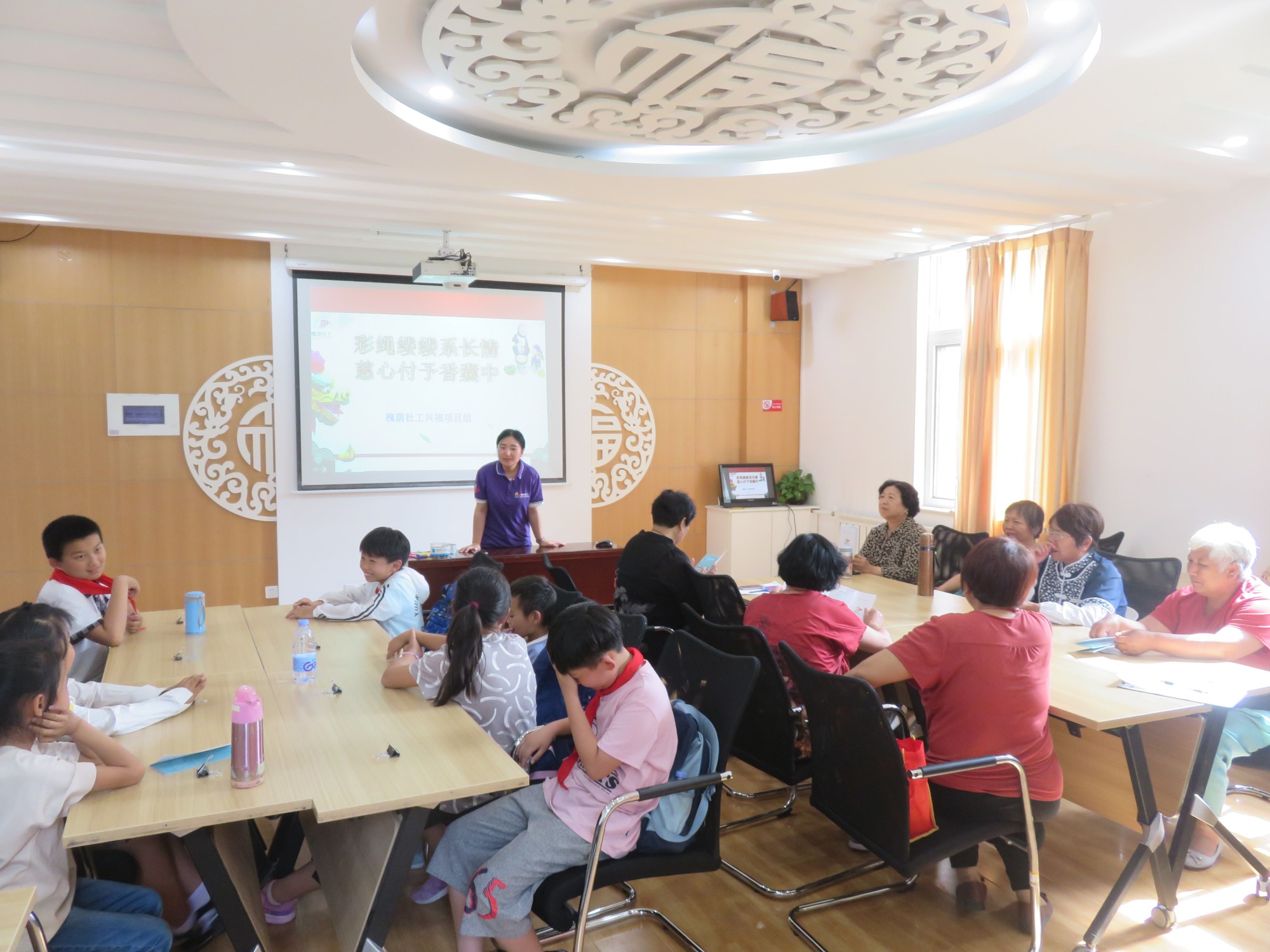 活动照片1.jpg 活动照片1.jpg