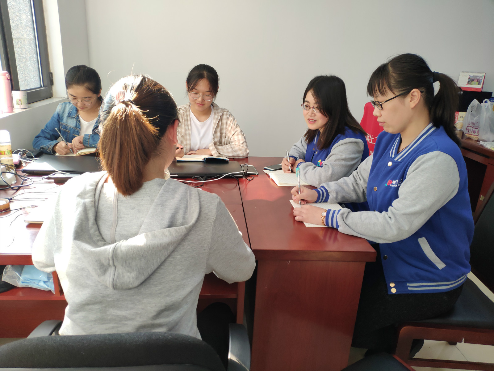 各抒己见_meitu_2.jpg 各抒己见_meitu_2.jpg