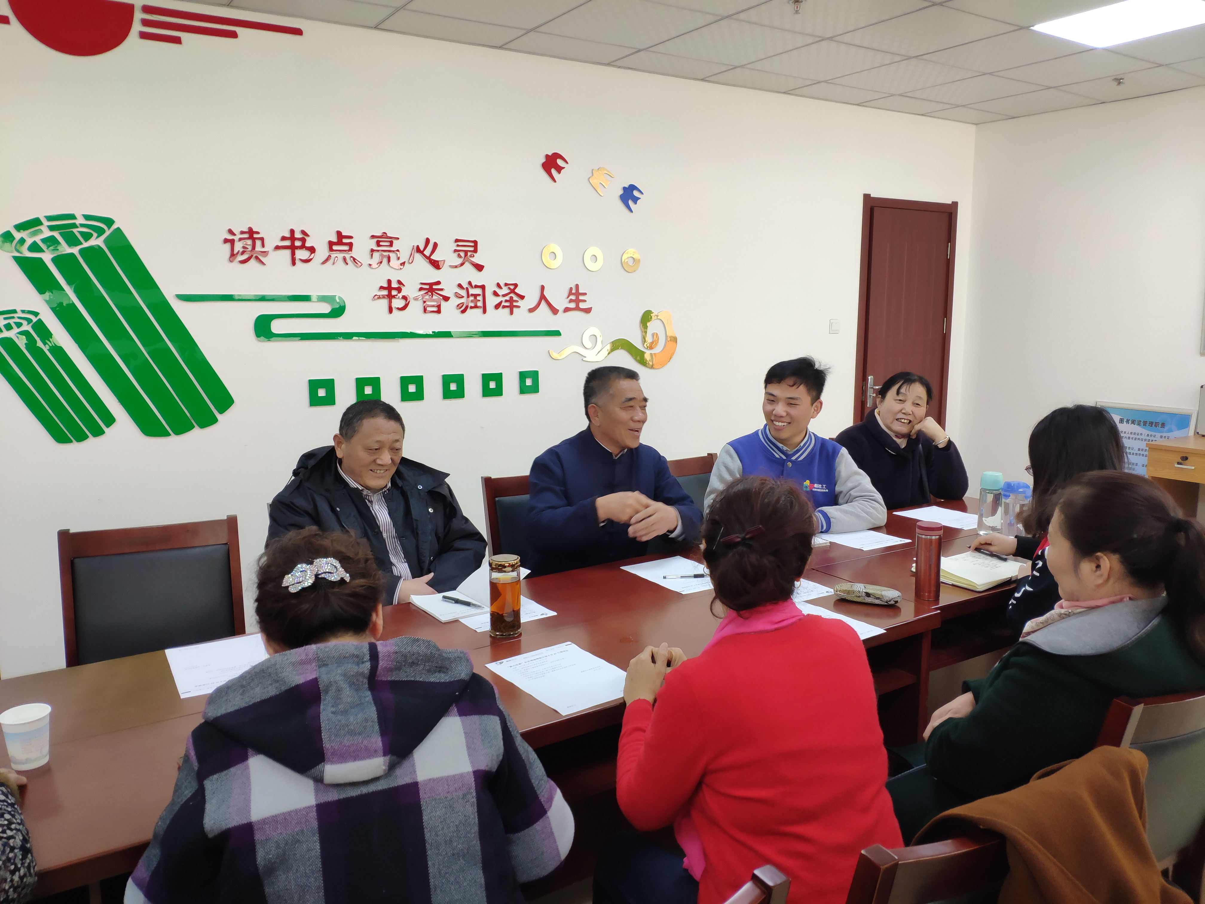 社区自组织负责人谈及志愿服务.jpg 社区自组织负责人谈及志愿服务.jpg