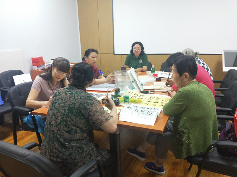 5cf909f07f74b53d21426ee4b8d4c06.jpg 5cf909f07f74b53d21426ee4b8d4c06.jpg