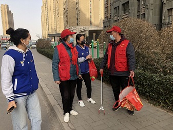 社工跟随志愿者脚步了解他们的日常工作.jpg